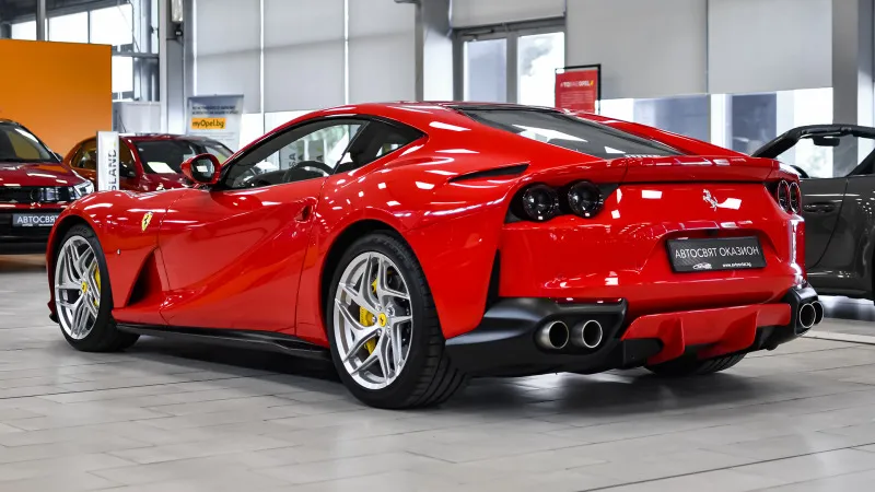 Ferrari 812 Superfast V12 Image 7